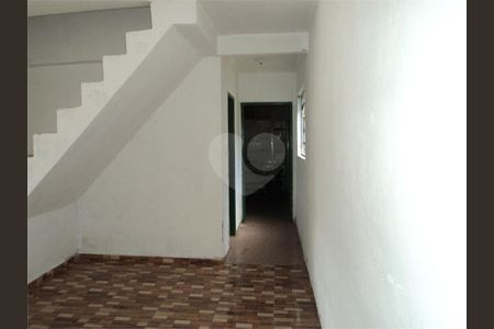 3_photo/94cefddb9d.ec49f0f9d32ca07b-ATLAS-b0cb6a39-e815-4e22-b303-d396a779489c.jpg de casa à venda com 3 quartos, 200m² em Parque Imperial, Barueri