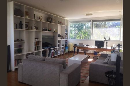 11_photo/94cefde18b.ceff8192393c33de-ATLAS-47ce057b-0d06-4e2d-96e0-c173ff62605a.jpg de casa para alugar com 4 quartos, 900m² em Jardim Mutinga, Barueri