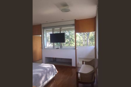 5_photo/94cefde18b.ceff8192393c33de-ATLAS-518914d4-b2a1-41f3-b449-03eda6bb06fe.jpg de casa para alugar com 4 quartos, 900m² em Jardim Mutinga, Barueri