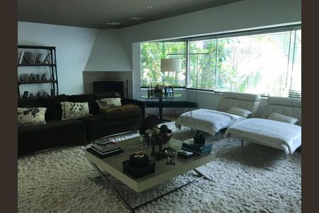 6_photo/94cefde4b1.b504a66263e169af-ATLAS-5a87dc0f-ba25-4d6e-8b1a-fdbb5bfecddc.jpg de casa à venda com 4 quartos, m² em Residencial Tambore, Barueri