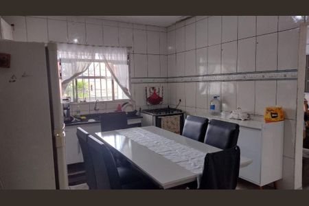 4_photo/94cefde59d.babca6c7f82b9010-ATLAS-125b2059-f557-4998-8efb-b687e4e7c8f4.jpg de casa à venda com 5 quartos, 204m² em Parque Imperial, Barueri