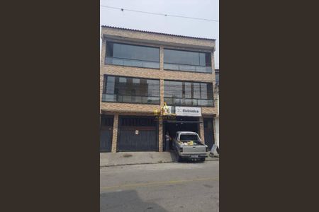 4_photo/94cefde5a9.3df396025a76191b-ATLAS-e67e48a9-49c2-476e-b7ae-05cfc91374f1.jpg de casa à venda com 8 quartos, 250m² em Parque Imperial, Barueri