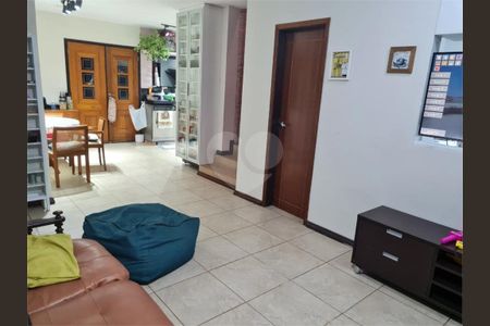 4_photo/94cefde673.d70e7eae2b930113-ATLAS-1103d1ee-3473-4e2d-841f-bde057444c1e.jpg de casa à venda com 4 quartos, 250m² em Parque Imperial, Barueri