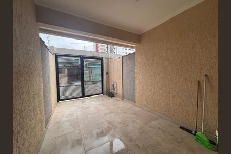 2_photo/94cefde6f9.e98ed2530eefd725-ATLAS-d8337b96-845b-41dc-8d49-e0330eba455d.jpg de casa à venda com 2 quartos, 72m² em Parque Imperial, Barueri