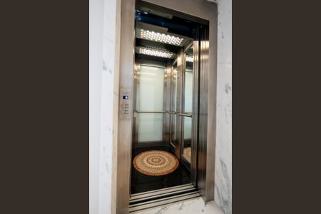 8_photo/94cefdf3f9.ceff8192393c33de-ATLAS-774a0e2f-5323-4af6-9e36-60cb9e193621.jpg de casa à venda com 5 quartos, 1500m² em Residencial Tambore, Barueri