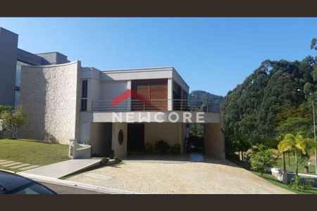 5_photo/94cefdf42b.d60ed16da6b331d7-ATLAS-b26cdfdb-2f1d-4e2b-9b23-0328e5cea508.jpg de casa de condomínio à venda com 4 quartos, 400m² em Residencial Tambore, Barueri