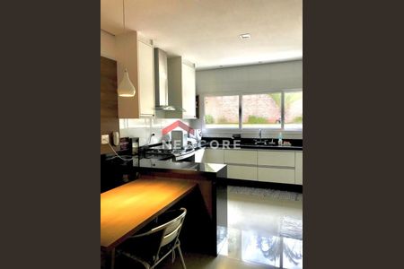 13_photo/94cefdf42d.2bea4a0de6d30832-ATLAS-b9f212d7-2f68-42d3-9e1d-619922019842.jpg de casa de condomínio à venda com 3 quartos, 420m² em Residencial Tambore, Barueri