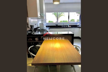 14_photo/94cefdf42d.2bea4a0de6d30832-ATLAS-bbfbe750-fa03-4039-b3b6-8be992431b02.jpg de casa de condomínio à venda com 3 quartos, 420m² em Residencial Tambore, Barueri