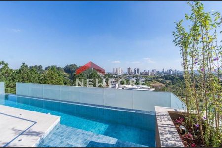 5_photo/94cefdf5df.f9fd596f8c1c84e9-ATLAS-05898636-6999-413b-9d6a-9e0f101ee761.jpg de casa de condomínio à venda com 4 quartos, 526m² em Residencial Tambore, Barueri