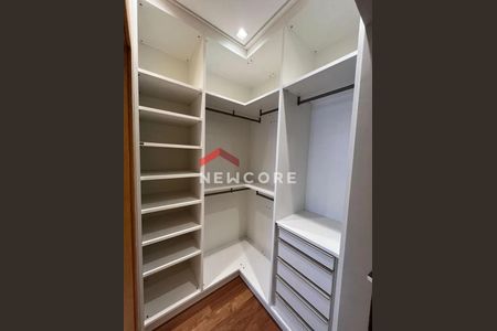 22_photo/94cefdf669.6c5c93e045adfc60-ATLAS-a536f11d-ab18-46a5-894f-af1e0c08a9c0.jpg de casa de condomínio à venda com 4 quartos, 640m² em Residencial Tambore, Barueri