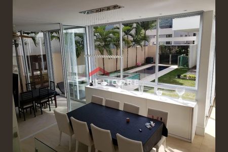 4_photo/94cefdf68d.1a2575360a780997-ATLAS-549ae88b-bf7c-4006-b86d-3b6c5151a8fe.jpg de casa de condomínio à venda com 4 quartos, 471m² em Residencial Tambore, Barueri