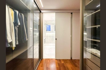 5_photo/94cefdf69b.34730a09c7934e52-ATLAS-63bbb2e6-b565-44e9-ada7-c98126551e5b.jpg de casa à venda com 4 quartos, 442m² em Residencial Tambore, Barueri