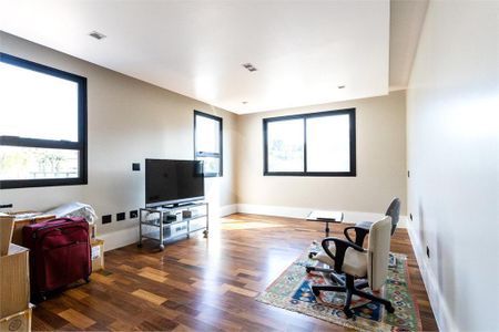 11_photo/94cefdf9f5.2c3574afb1006d70-ATLAS-42afe385-fa38-48dd-b90a-a6dd3a18e1e5.jpg de casa à venda com 4 quartos, 1305m² em Residencial Tambore, Barueri