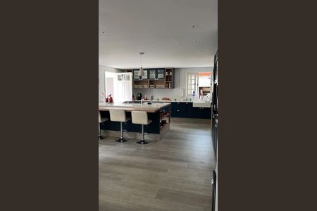 7_photo/94cefdfd63.6c3e175a03667455-ATLAS-b66ce9b8-25cb-43ac-b72a-125568f6a2e6.jpg de casa à venda com 5 quartos, 750m² em Residencial Tambore, Barueri