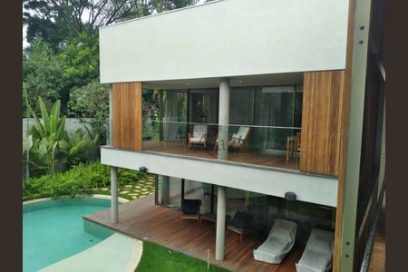 4_photo/94cefdfdbf.1fc645bc32ee449b-ATLAS-289f74d5-4867-4dc2-a237-ec0493b2ab36.jpg de casa à venda com 5 quartos, m² em Residencial Tambore, Barueri