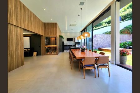 5_photo/94cefdfdbf.ae0087e932389c40-ATLAS-28ce1b2c-c3c2-4fcb-a302-32b7d79c6d72.jpg de casa à venda com 5 quartos, m² em Residencial Tambore, Barueri