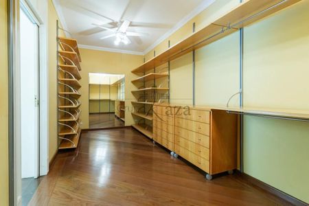 8_photo/94cefdfe0d.2a172f8f81a3801c-ATLAS-2a35be9b-4e2c-49a4-992e-15e0219eb553.jpg de casa à venda com 4 quartos, 750m² em Residencial Tambore, Barueri