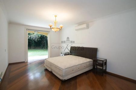 10_photo/94cefdfe0d.7e714b2c56c9b934-ATLAS-34e96fd1-5eb9-4876-8cb3-5731cf044c37.jpg de casa à venda com 4 quartos, m² em Residencial Tambore, Barueri