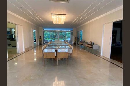 7_photo/94cefdfe1b.9f73e101bd22bb98-ATLAS-4e8e50d9-7cbe-4bda-a410-c0e17d99bb16.jpg de casa à venda com 6 quartos, 1880m² em Tamboré, Barueri