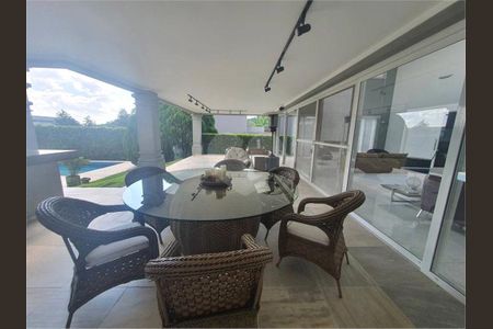 12_photo/94cefdfe4f.9f73e101bd22bb98-ATLAS-3ef9eb5f-75da-437d-8b7f-ea8fd55bf54e.jpg de casa de condomínio à venda com 4 quartos, 980m² em Residencial Tambore, Barueri