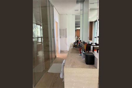 9_photo/94cefdff35.e348e20e25b59110-ATLAS-1df3bd4f-c6fa-49f8-87bd-feca6f40d68d.jpg de casa à venda com 4 quartos, 2431m² em Residencial Tambore, Barueri