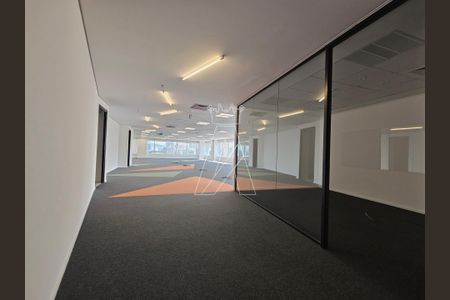 55_photo/94cefdffdd.f97edc3ae7f919a9-ATLAS-6edefd66-4042-4ec0-8c90-ff7ad0a3a951.jpg de apartamento para alugar com 0 quarto, 987m² em Tamboré, Barueri