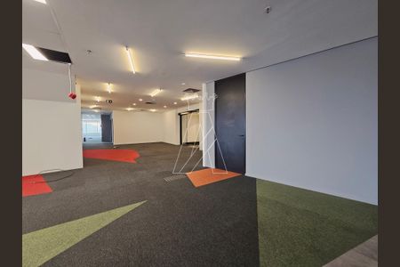 31_photo/94cefdffdd.f97edc3ae7f919a9-ATLAS-e064c713-7fdf-4f31-85cc-b7f08cffad9d.jpg de apartamento para alugar com 0 quarto, 987m² em Tamboré, Barueri