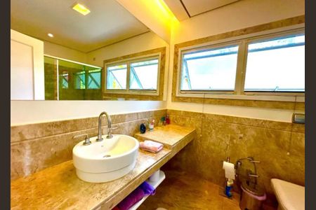 11_photo/94cefe07d7.a9fe67ee86852afe-ATLAS-c46664b1-64f9-4b8f-b586-8a5a7ffd782b.jpg de casa à venda com 4 quartos, 744m² em Jardim Mutinga, Barueri