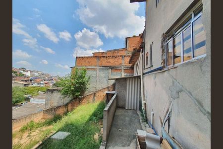 6_photo/94cefe09a9.b60f5a7682bed42c-ATLAS-7ba31525-e48d-4911-a0a3-ab97116d8ea3.jpg de casa à venda com 3 quartos, 200m² em Jardim Mutinga, Barueri