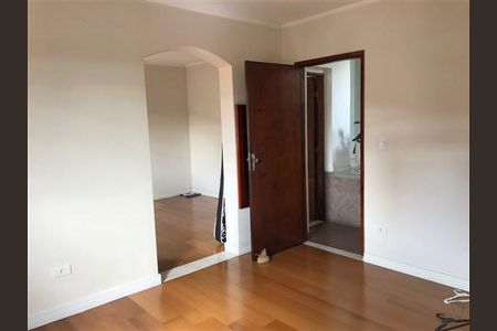 3_photo/94cefe0a91.97484f792a469e2d-ATLAS-dcb71f38-e2c3-4ed0-b0fa-ca0d21f4e8e1.jpg de casa à venda com 6 quartos, 250m² em Jardim Munhoz Junior, Barueri