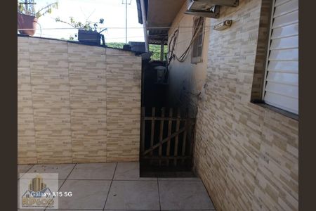 8_photo/94cefe26e7.fe96b63aec789ef1-ATLAS-a819ddc1-593f-404c-9a5f-9d3266eb3f05.jpg de casa à venda com 2 quartos, m² em Vila Municipal, Carapicuíba