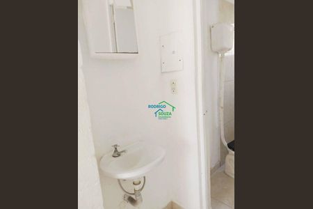 4_photo/94cefe29a1.4a5e84e08a01e130-ATLAS-3ee55528-b328-4b36-b8be-bbb6bbb253e3.jpg de apartamento para alugar com 2 quartos, 50m² em Conjunto Habitacional Presidente Castelo Branco, Carapicuíba