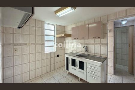 7_photo/94cefe2a95.ceff8192393c33de-ATLAS-284063ba-ebf7-400e-bdb3-802826557cb8.jpg de apartamento para alugar com 2 quartos, 10m² em Conjunto Habitacional Presidente Castelo Branco, Carapicuíba