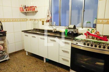 44_photo/94cefe2d85.07f29284d16cc936-ATLAS-3748b1d1-d8a2-4f36-8199-6f5a3cbd2dee.jpg de casa à venda com 4 quartos, 151m² em São Pedro, Osasco