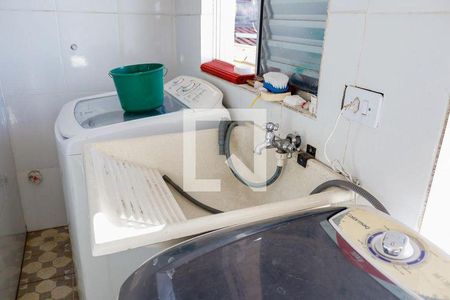 50_photo/94cefe2d85.07f29284d16cc936-ATLAS-5d1df29b-7b60-4cac-8eea-ca492768ff35.jpg de casa à venda com 4 quartos, 151m² em São Pedro, Osasco