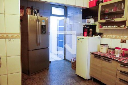 41_photo/94cefe2d85.07f29284d16cc936-ATLAS-aad57fc2-da61-4f2e-8c32-3dc56132f8ed.jpg de casa à venda com 4 quartos, 151m² em São Pedro, Osasco