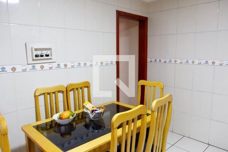 33_photo/94cefe2d85.0bf895571deddd4a-ATLAS-22e18fc3-2a62-43d5-b867-be0c408ccf9e.jpg de casa à venda com 3 quartos, 203m² em Quitaúna, Osasco