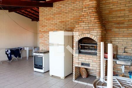 47_photo/94cefe2d85.0bf895571deddd4a-ATLAS-5ca88f24-e64c-49a9-aff3-7f2940734135.jpg de casa à venda com 3 quartos, 203m² em Quitaúna, Osasco