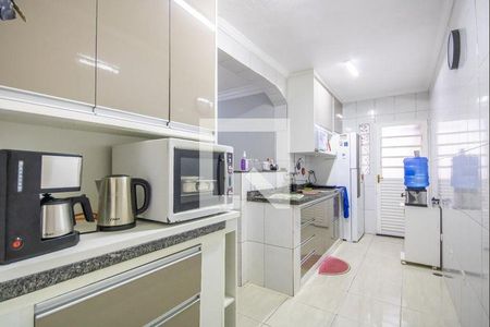 45_photo/94cefe31e5.d9f076d2edbf9077-ATLAS-fe2e9be8-387a-4cb2-aa12-ad6676ab5da5.jpg de casa à venda com 3 quartos, 238m² em Quitaúna, Osasco