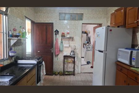 9_photo/94cefe320d.591f4a49457a4313-ATLAS-1232a87f-d237-419a-bbd8-569211444f9e.jpg de casa à venda com 4 quartos, 120m² em São Pedro, Osasco