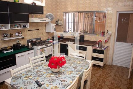 29_photo/94cefe36b5.ead0744c2329e0c8-ATLAS-d3e747a3-0fdd-4527-83ec-72111186fab2.jpg de casa à venda com 3 quartos, 250m² em Quitaúna, Osasco