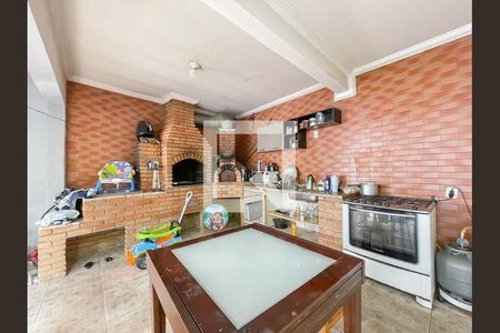 12_photo/94cefe4a29.0ba67d9784bd91b1-ATLAS-59b41a36-71b8-42e8-bbb0-f1707f1afb90.jpg de casa à venda com 4 quartos, 351m² em Km 18, Osasco