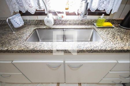 4_photo/94cefe4bbf.733a2fecce93ffd7-ATLAS-20c2872c-3775-4102-b6b9-b6b791468fa6.jpg de casa à venda com 3 quartos, 293m² em Km 18, Osasco