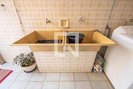 6_photo/94cefe4bc1.4d5f998e3e6d7143-ATLAS-2391bdd5-8d12-4bf3-bb08-34c554523c7d.jpg de casa à venda com 3 quartos, 224m² em Km 18, Osasco