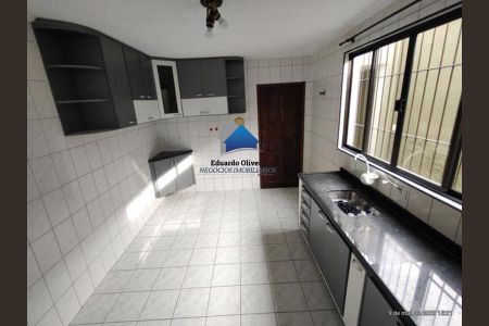 8_photo/94cefe4ccb.8a00a68238a6a06b-ATLAS-b2293111-cd0f-40b2-8207-eed714fdfeb4.jpg de casa para alugar com 3 quartos, 150m² em Km 18, Osasco