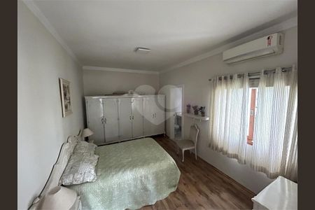 6_photo/94cefe5eaf.e5c1dbf3952ec410-ATLAS-2afa8dc6-3c73-49a1-90e1-79cbcdd46d7c.jpg de casa à venda com 4 quartos, 273m² em Iapi, Osasco