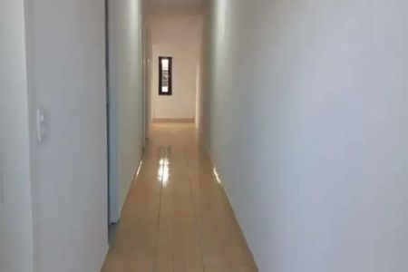 6_photo/94cefe6117.ceff8192393c33de-ATLAS-3d84a20d-0dd7-49b2-b6af-d1a672fe4834.jpg de casa à venda com 3 quartos, 96m² em Jardim Elvira, Osasco