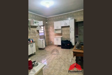 5_photo/94cefe6391.b64b3b150cb81c45-ATLAS-31fd5ed1-33fd-4b8f-84ab-eabfd3a88a4b.jpg de casa à venda com 3 quartos, 179m² em Jardim Elvira, Osasco