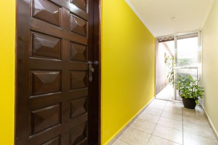 4_photo/94cefe63b1.6e7385e9f1616d4e-ATLAS-5ec7fc6d-80a6-42c7-a326-5362ffc29aab.jpg de casa à venda com 3 quartos, 199m² em Helena Maria, Osasco