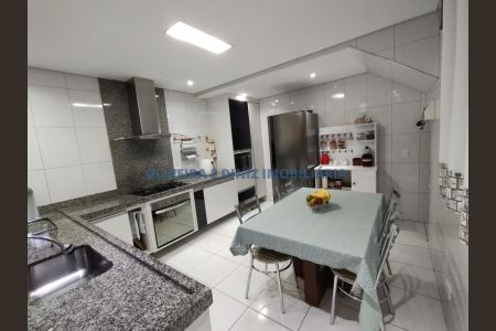 9_photo/94cefe642b.4cea1a0b3f6bbd2f-ATLAS-2d7d0cfe-929b-4e55-9733-9cd53117fc18.jpg de casa à venda com 3 quartos, 204m² em Jardim Elvira, Osasco